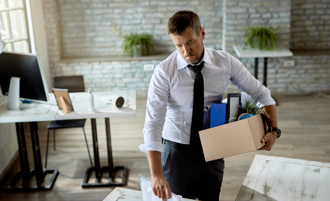 資遣預告期要上班嗎？預告工資怎麼算？一次搞懂法律規定
