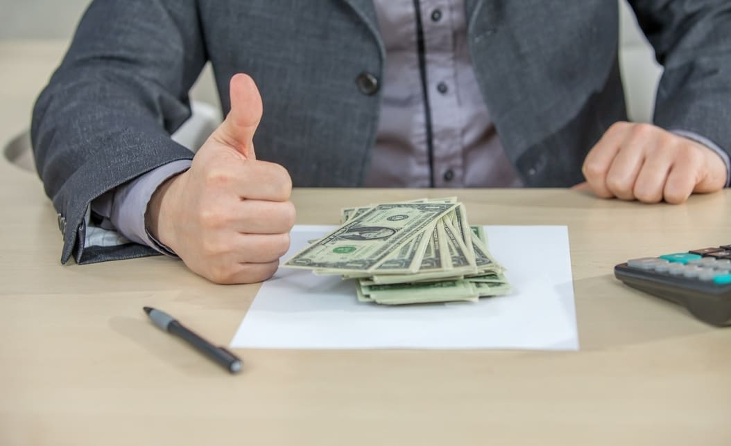 特休換錢計算全攻略：《勞基法》公式、月薪時薪特休折現規定