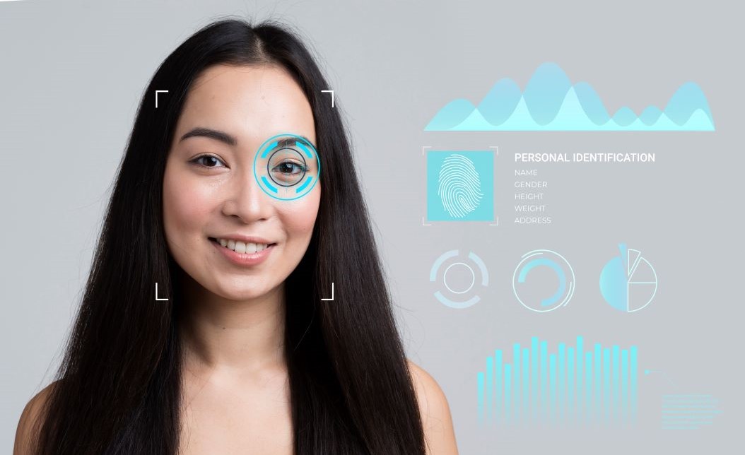 人臉辨識打卡,真的比較安全嗎?HR 最容易忽略的出勤風險