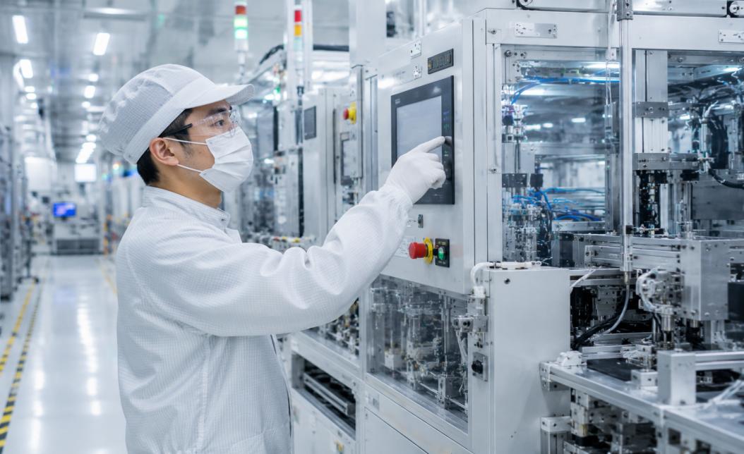 電子廠設備工程師薪資有競爭優勢 雖高壓但有成就感