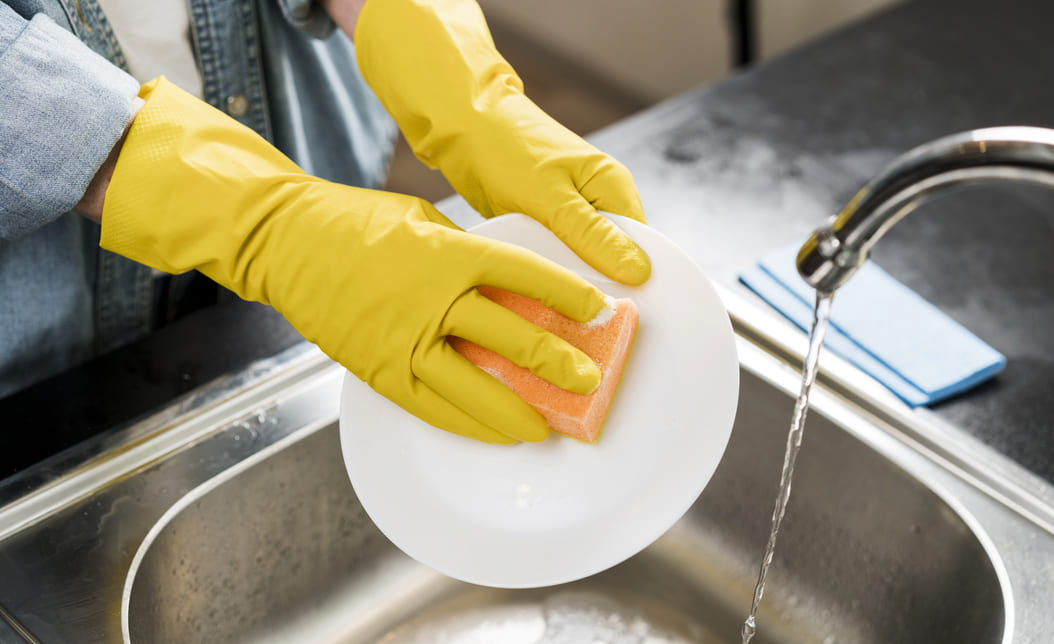 餐廳洗碗工做帶來的反思:從無趣打工到重新定義「有趣工作」