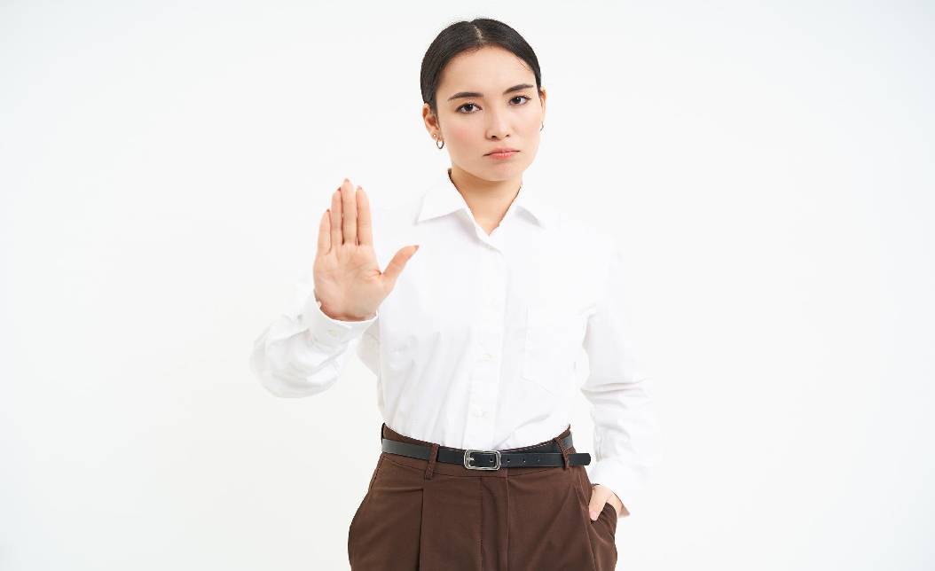 遭遇職場霸淩,如何辨別、應對與保護自己?