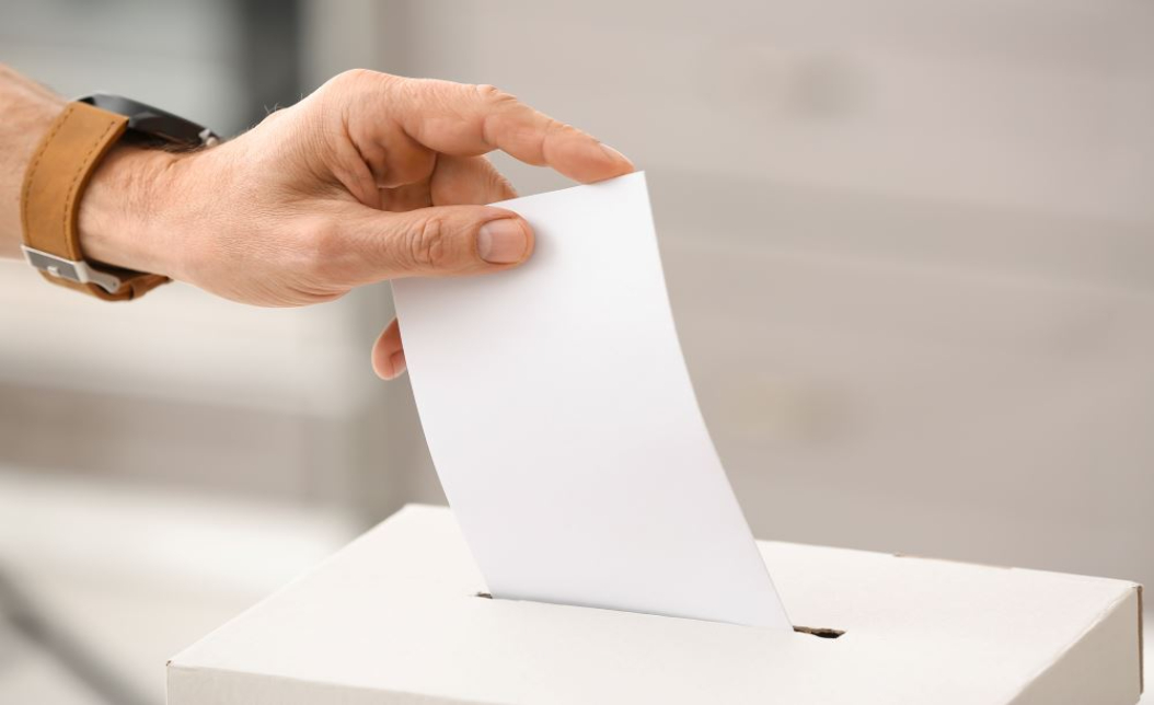 選舉日休假日上班怎麼算出勤加班費?員工休假規定權益知多少