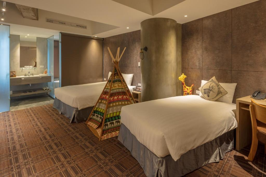 路徒行旅中華館